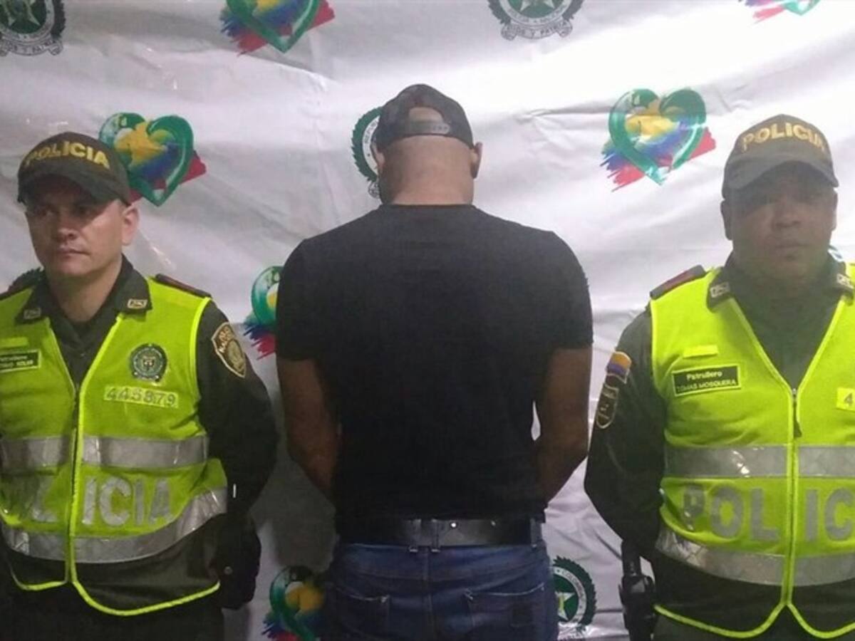 Incautan 11 kilos de marihuana y 8.000 dólares falsos en la terminal de transporte de Cali