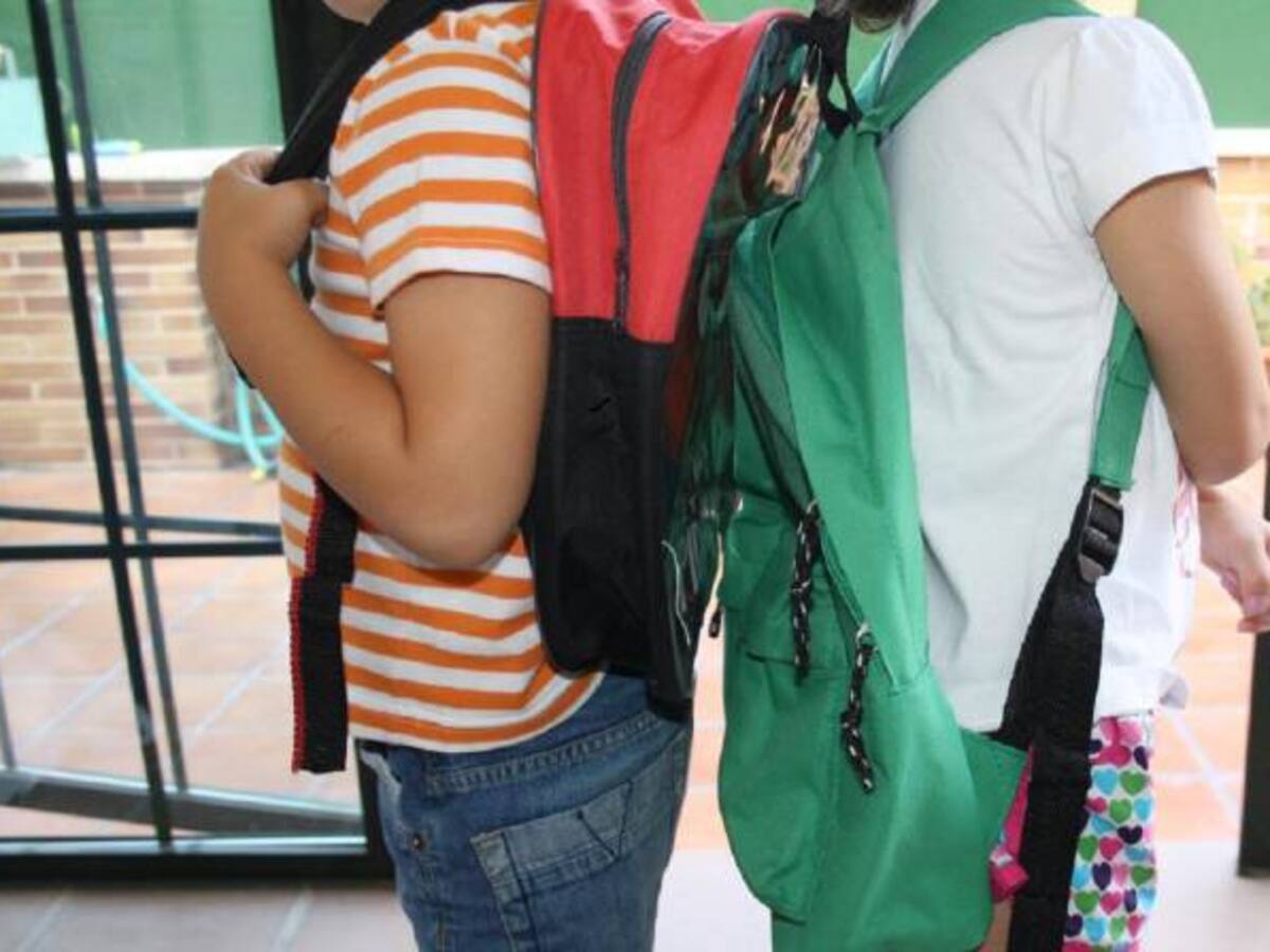 23 estudiantes de colegio en Florida afectados con polvo pimienta