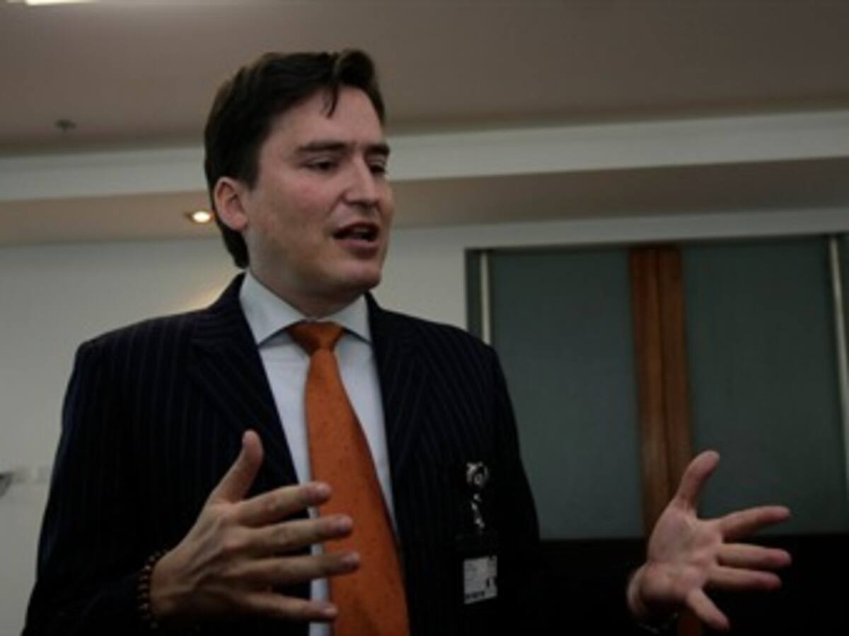 Renunció a su cargo el director de la Aerocivil Santiago Castro