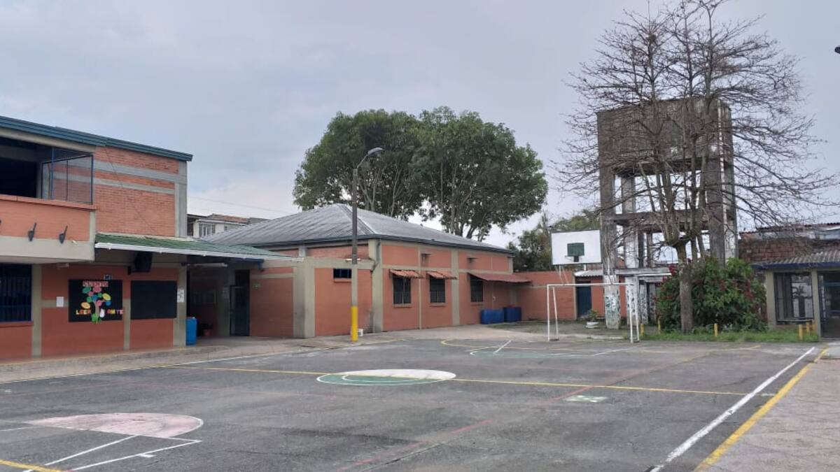 Estudiantes del colegio Juan XXIII denuncian violencias de género por parte de directivos