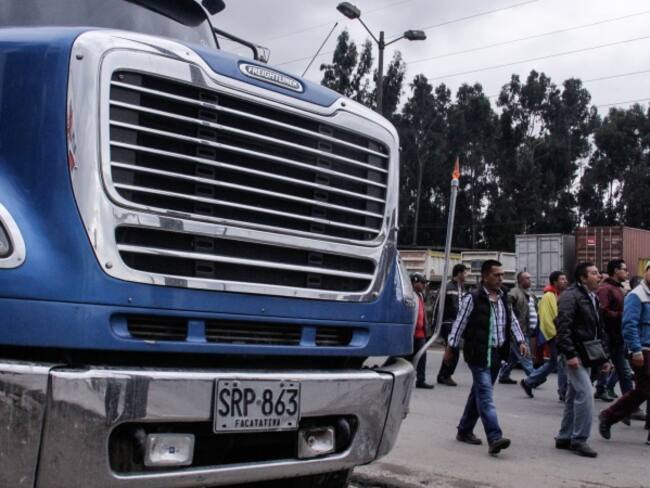 Millonarias pérdidas en sector turístico y de transporte de pasajeros en Boyacá por paro camionero
