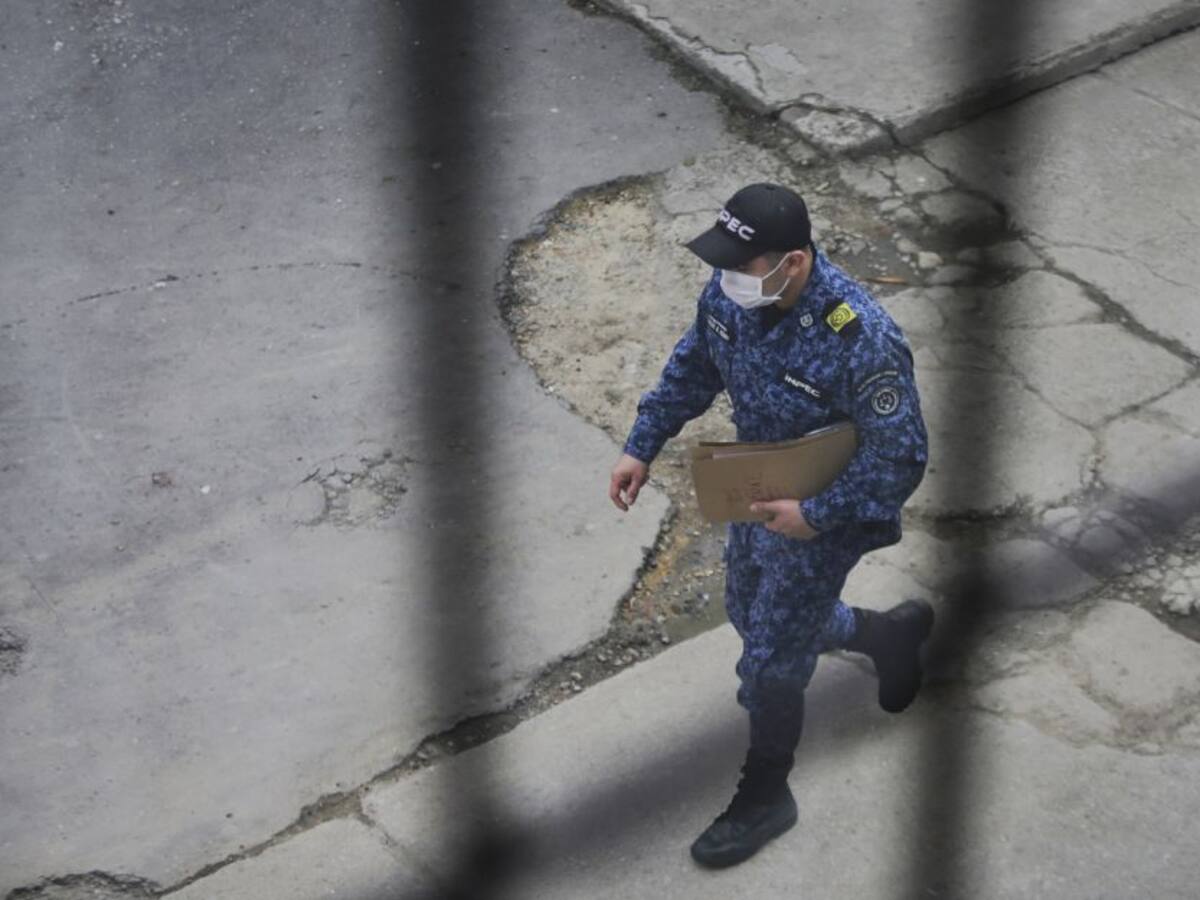 Alcaldía dice que recluso fallecido sí habría muerto por COVID-19