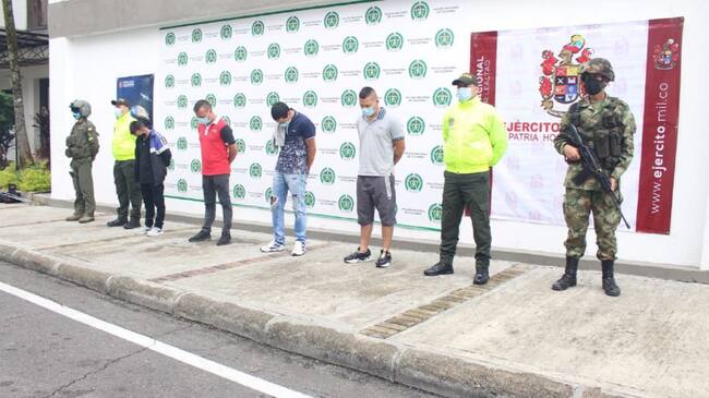 Los sujetos detenidos fueron presentados ante un juez.