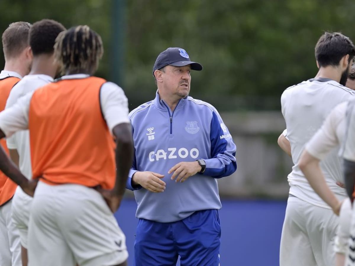 Everton suspende a jugador acusado de delitos sexuales contra menores