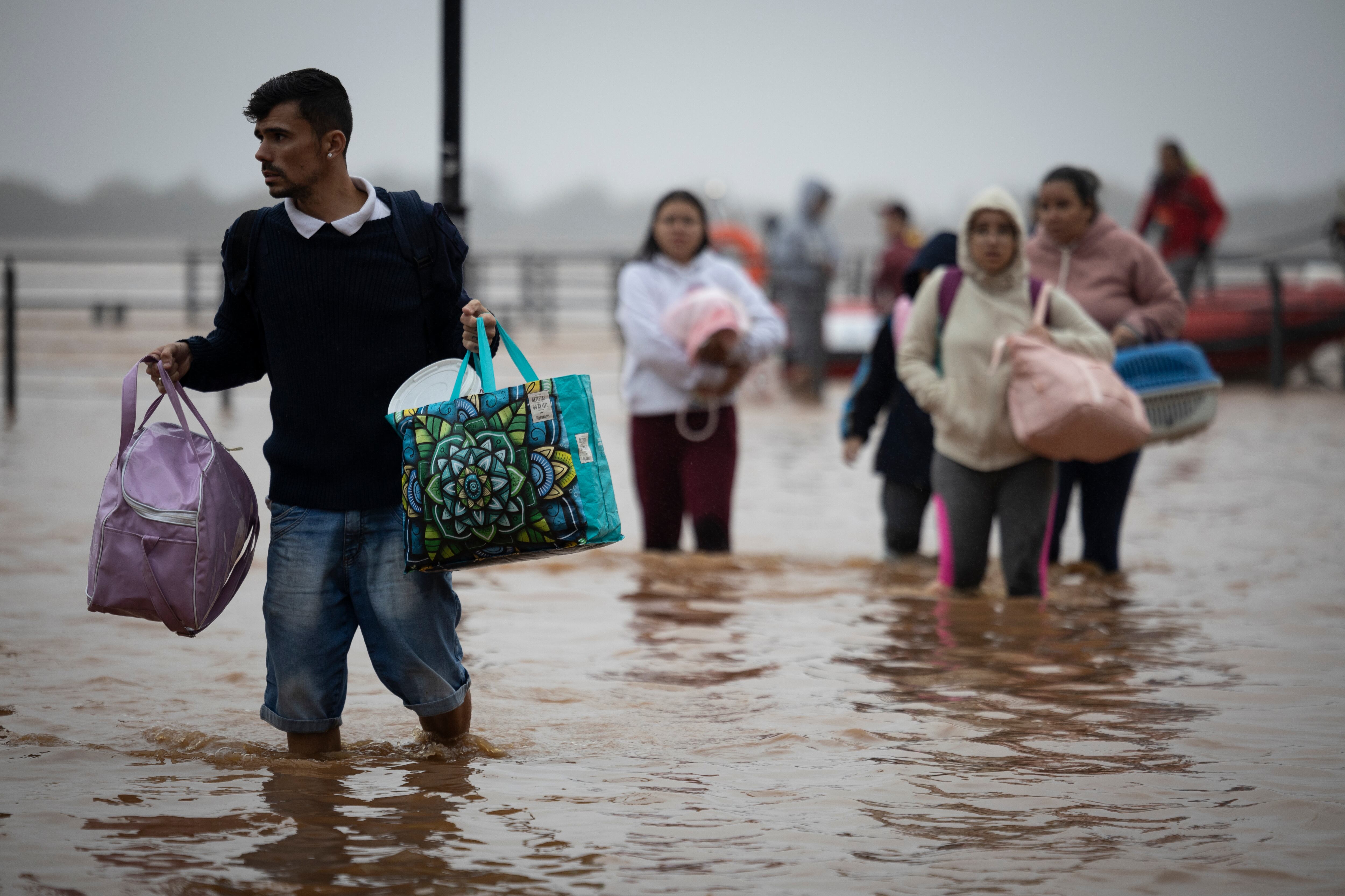 Inundaciones en la región de frontera entre el sur de Brasil y el norte de Uruguay.

EFE/ Isaac Fontana