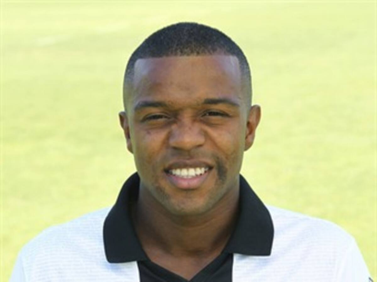 Dorlan Pabón: "Estoy tranquilo aquí en Parma, lo de Independiente es mentira"