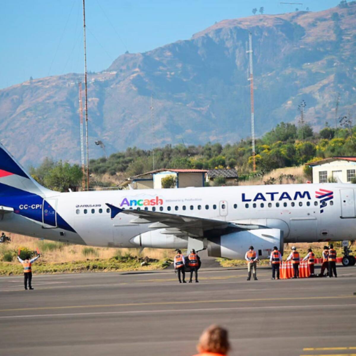 Alerta por escasez de combustible para aviones en Colombia; en Bogotá el nivel es crítico