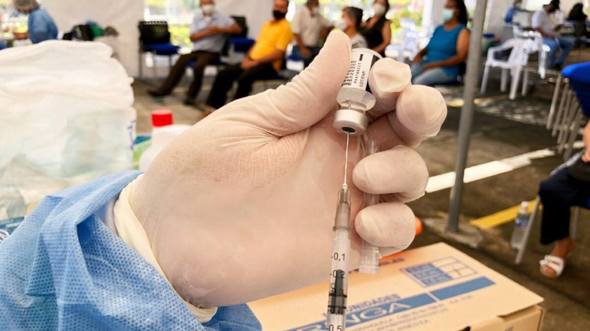 Lenta avanza vacunación Covid en el Huila