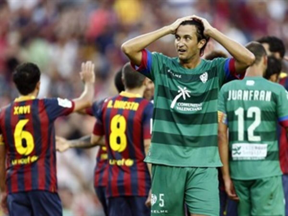 Levante pareció en partido de homenaje ante Barcelona