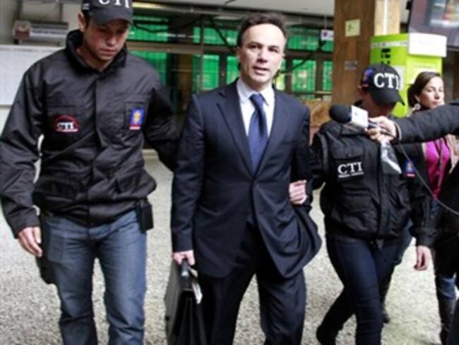 Los Nule parecen los tres chiflados: Álvaro Dávila