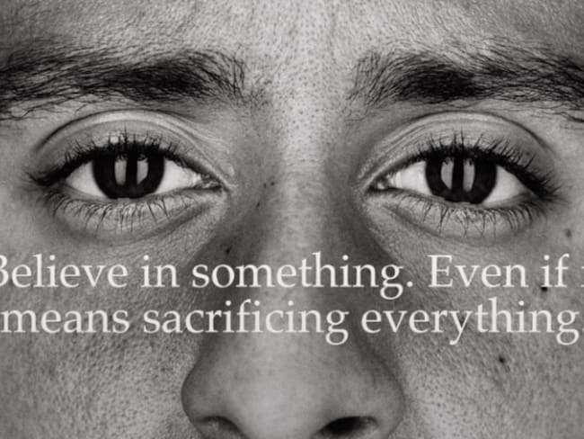Colin Kaepernick, símbolo contra racismo, elegido para ser imagen de Nike