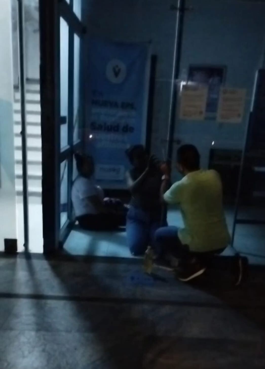 Tampoco han recibido confirmación de la entrega de los medicamentos. Foto Redes Sociales.