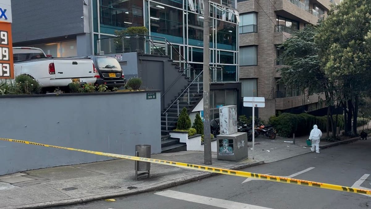 Sicario que asesinó a dos personas en la calle 85 iba con traje y corbata: tenía todo calculado