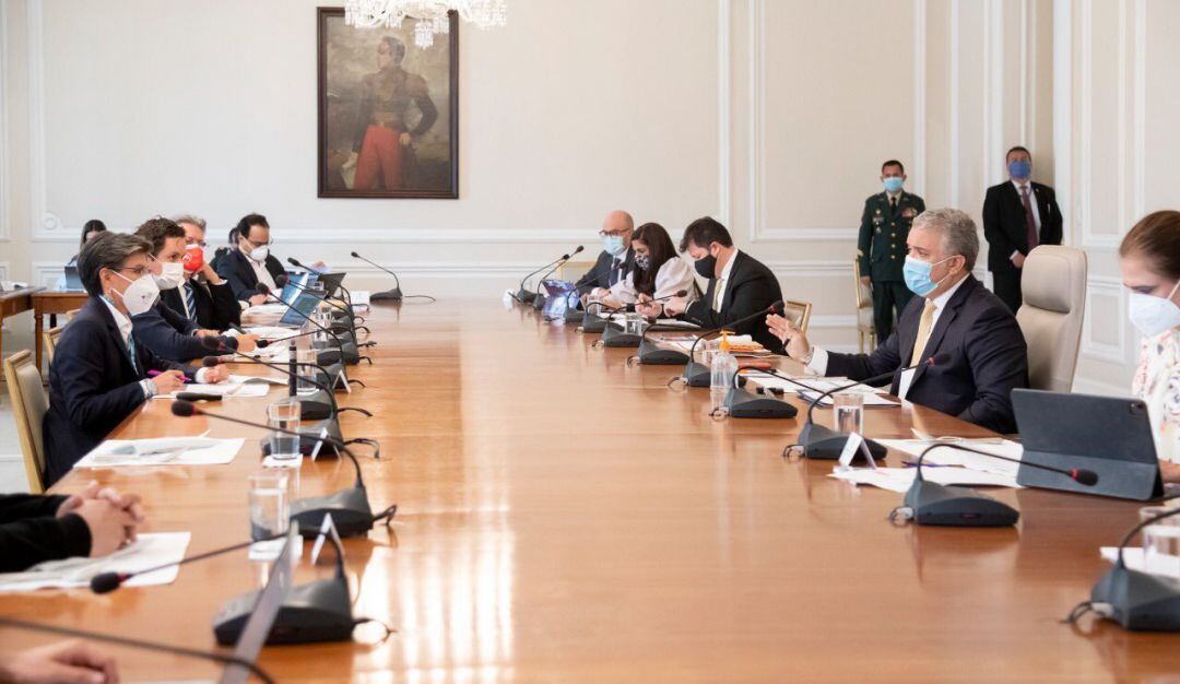 Presidente Iván Duque sostiene una reunión con la alcaldesa de Bogotá Claudia Lopez.