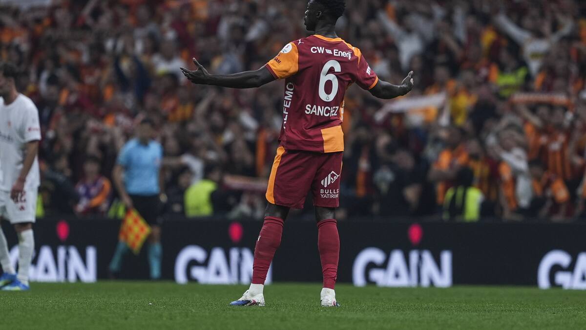 Colombianos campeones en Europa : Galatasaray conquista su título 26 de liga