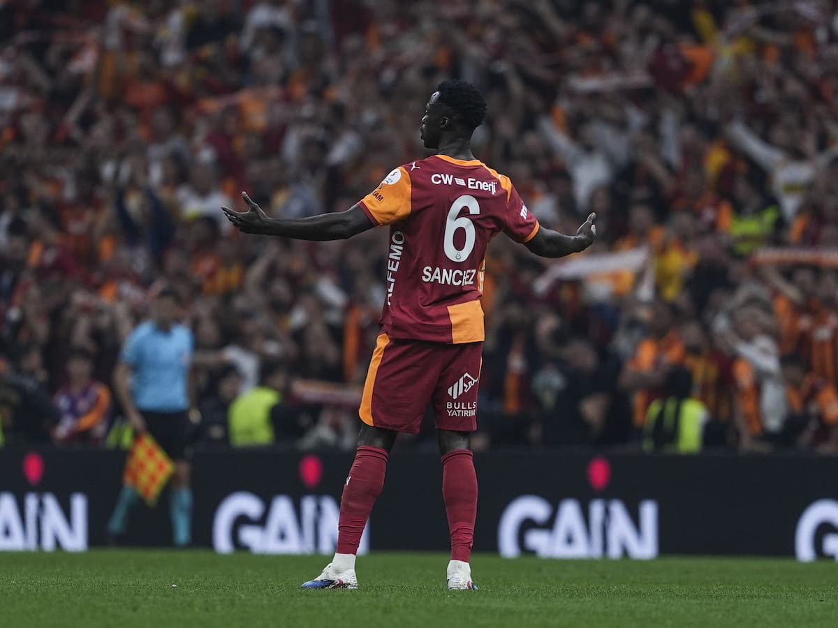 Colombianos campeones en Europa : Galatasaray conquista su título 26 de liga