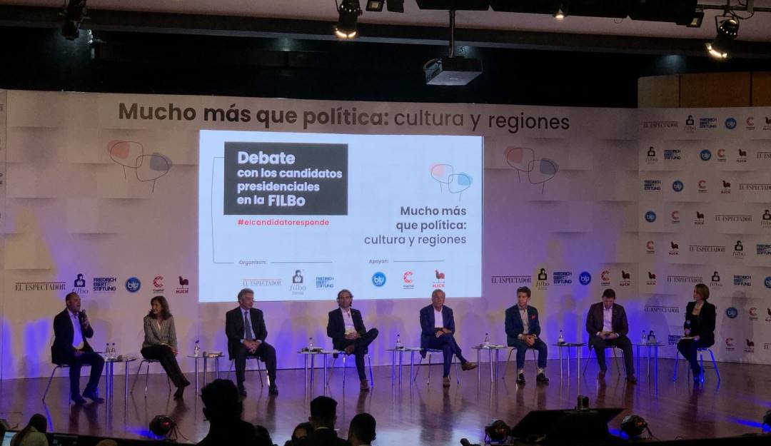 ‘Mucho más que política: cultura y regiones’ 