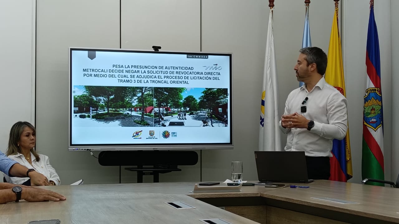 Foto de Caracol Radio