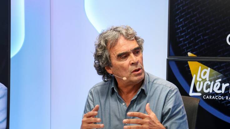 Hay un desgobierno monumental, el problema actual le corresponde liderarlo a Petro: Sergio Fajardo