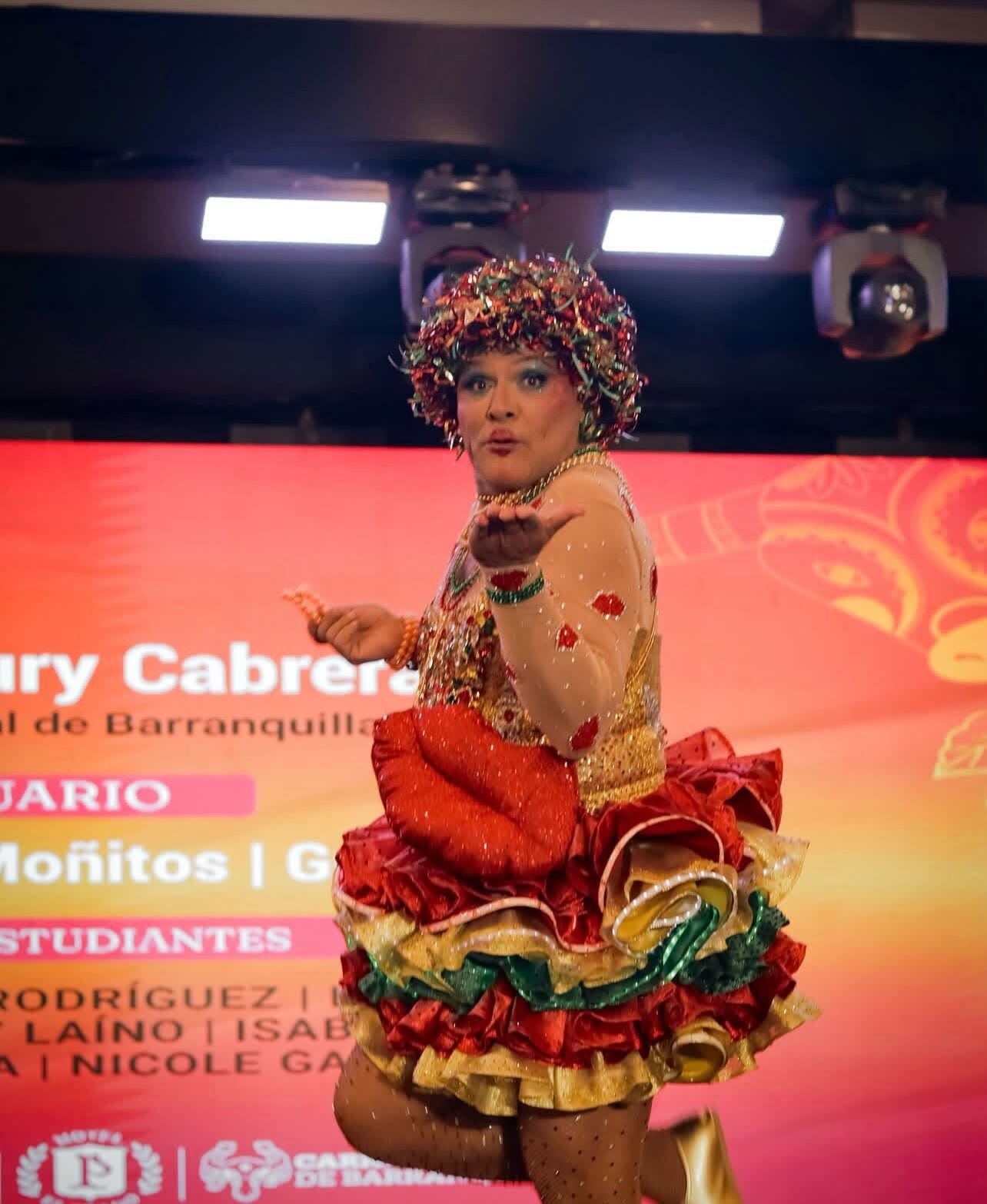 Por primera vez un Rey Momo del Carnaval rendirá tributo a ‘María Moñitos’ en la noche de Guacherna. Foto: Carnaval SAS.