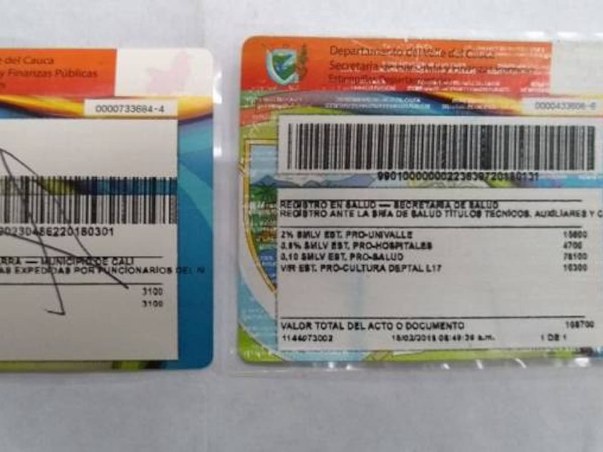 Descubren venta de estampillas no oficiales para registro de diplomas