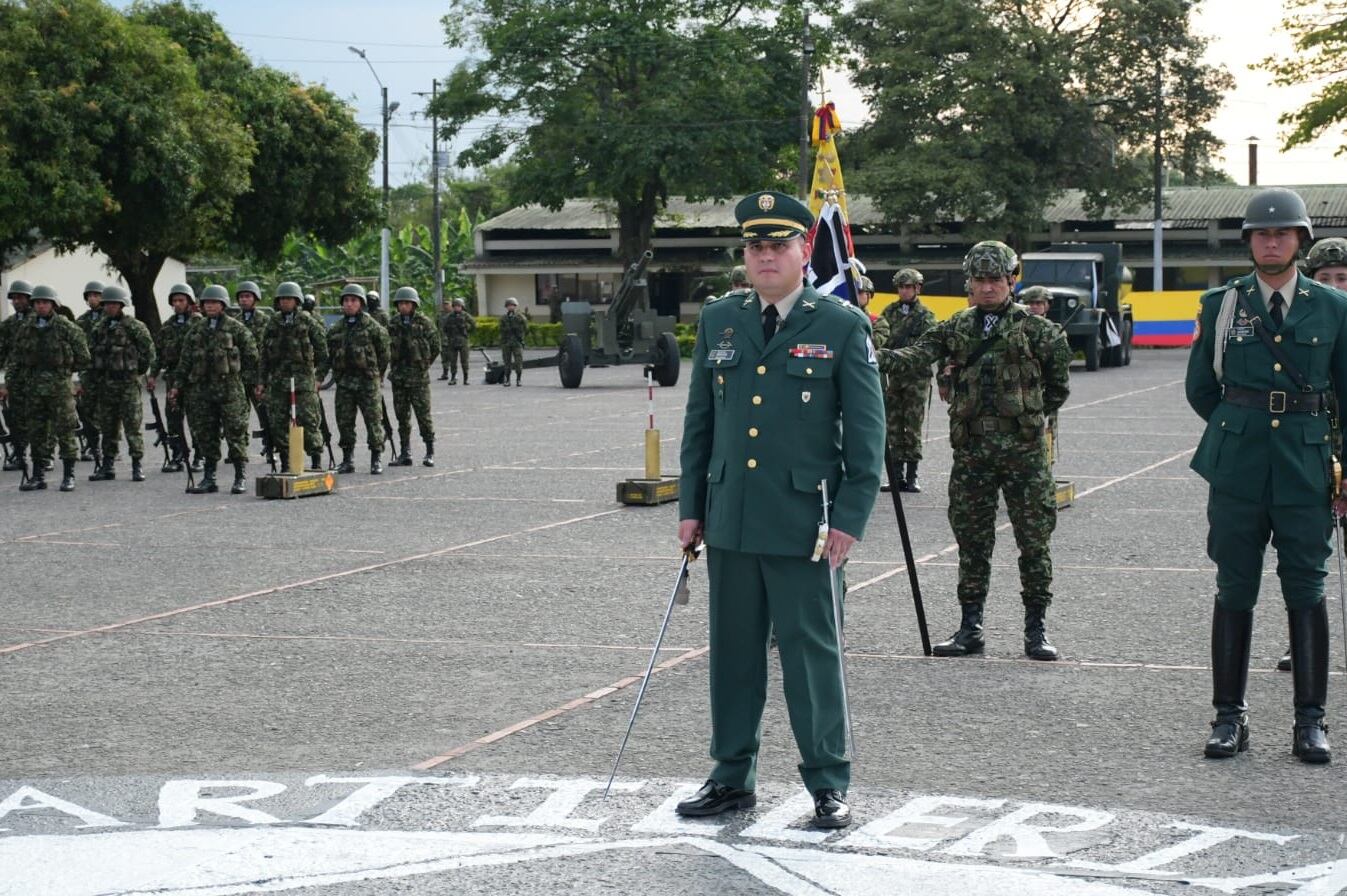 El teniente coronel Mario Alberto Celis, es el nuevo comandante del Batallón de Artillería Nº8 San Mateo de Pereira - Ejército Nacional.