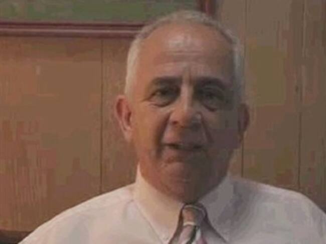 Científico colombiano afirma que el VIH no existe