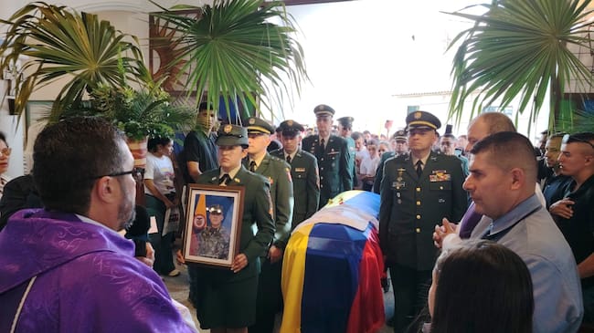 Despiden con honores a soldado ocañero fallecido en accidente aéreo en Putumayo. / Foto: Ejército.