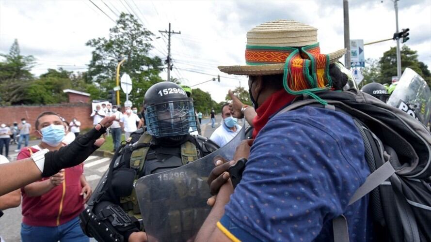 En diálogo con La W, el ministro del Interior Daniel Palacios aseguró que el enfrentamiento armado en Cali está siendo investigado para dar con los responsables. Foto: Getty Images / LUIS CARLOS AYALA