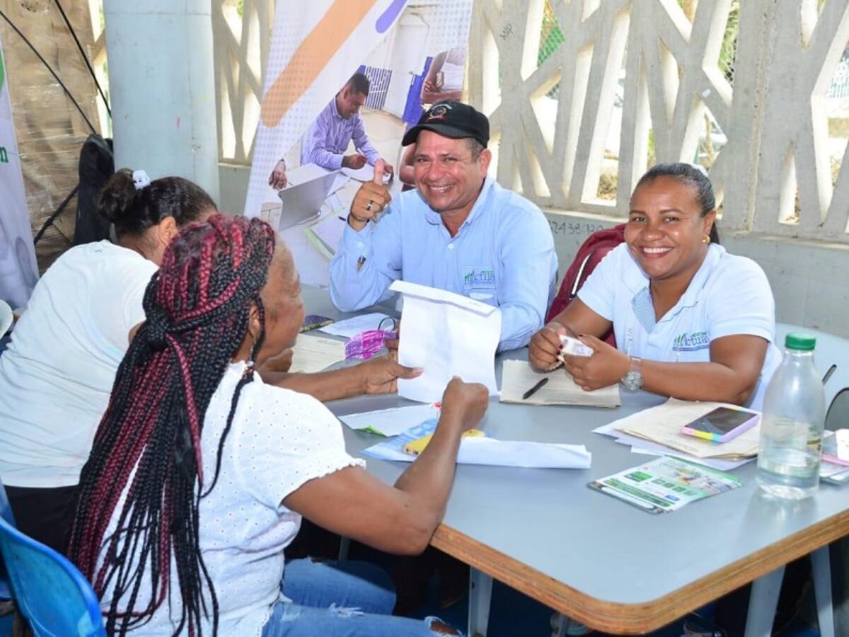 Primera Feria de Servicios del Centro Intégrate con el apoyo del PES en La María