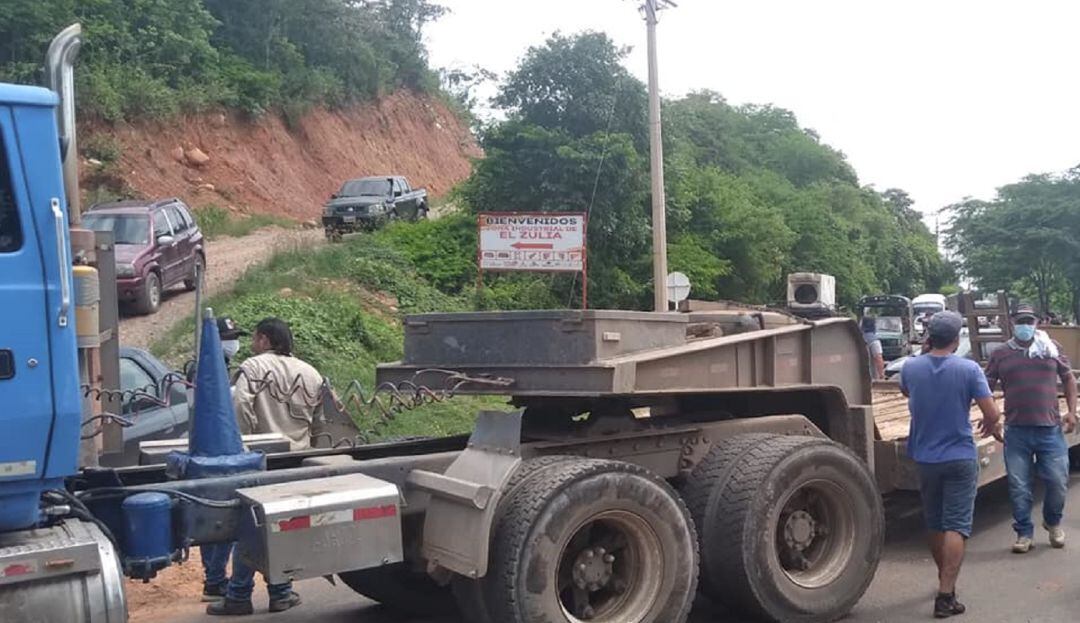 Gremios y comerciantes de El Zulia piden el despeje de la vía