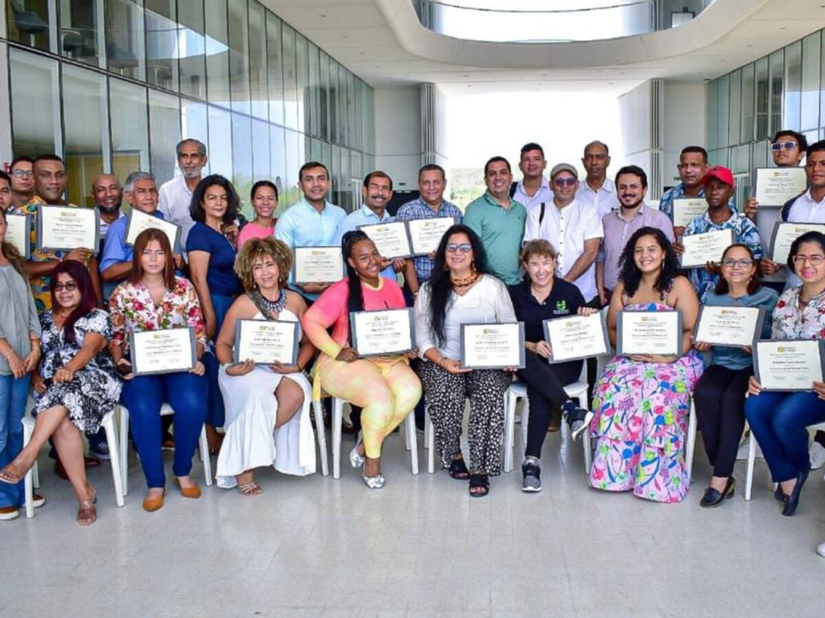 Gestores culturales recibieron certificación de UniAndes en Cartagena