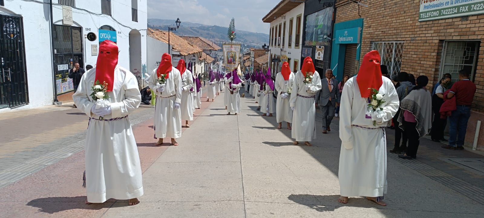 Las procesiones en la ciudad de Tunja son tradicionales y este año estarán más de 400 personas en las calles de la ciudad / Foto: Caracol Radio.
