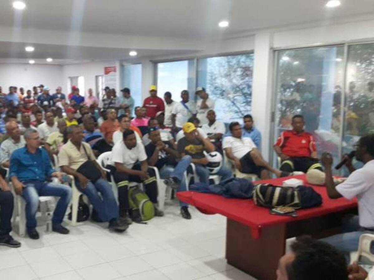 USO denuncia desplazamiento de mano de obra cartagenera con contratos de la refinería