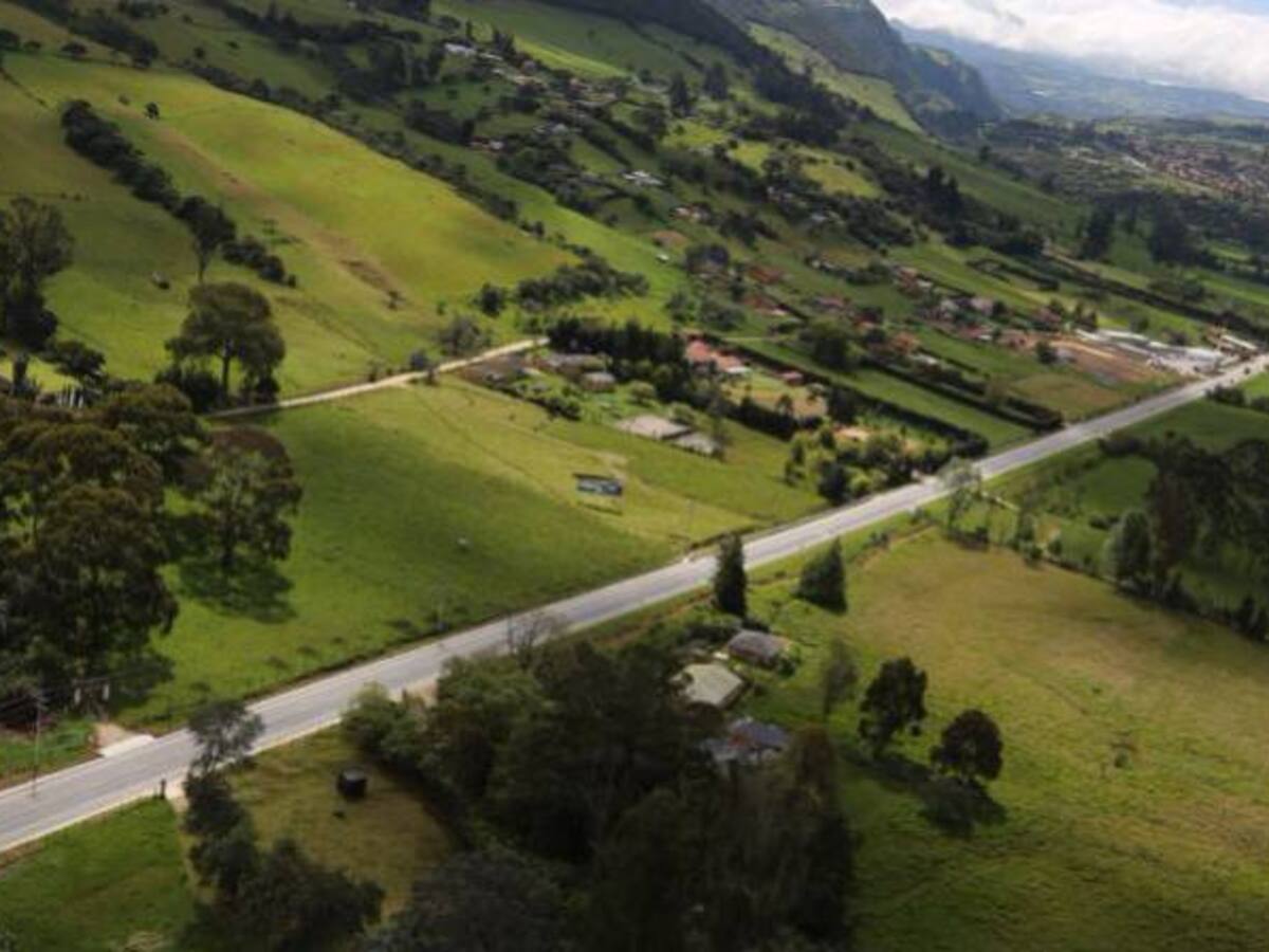 En diciembre entregarían primer tramo de la Perimetral de Oriente