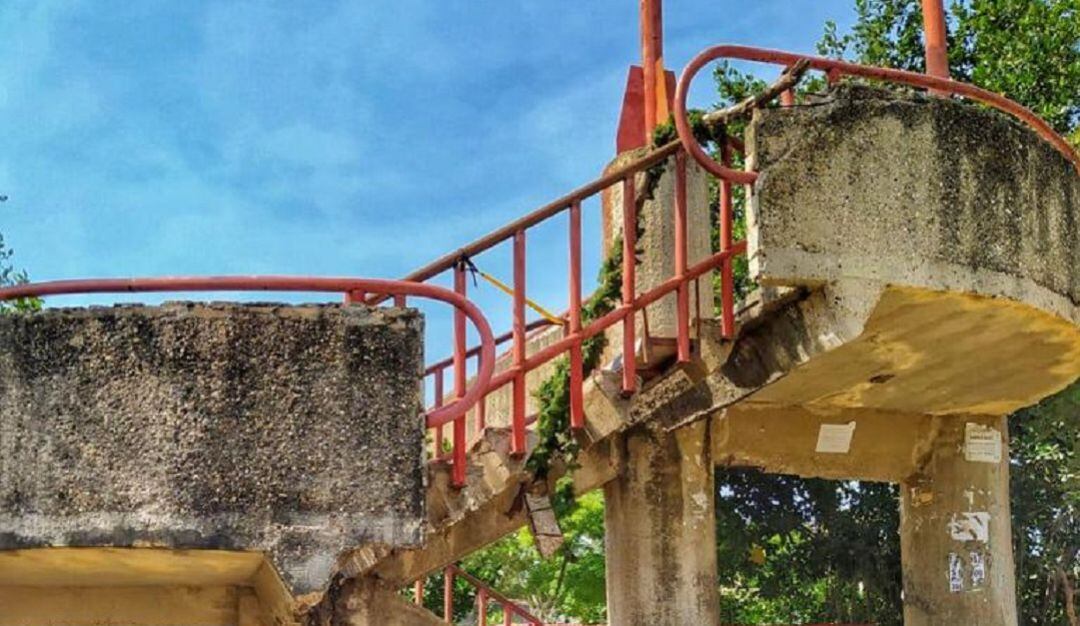 Las obras comprenden la rehabilitación de escaleras y puente peatonal entre los barrios Crespo, Crespito y Santa María