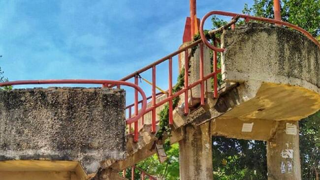 Las obras comprenden la rehabilitación de escaleras y puente peatonal entre los barrios Crespo, Crespito y Santa María