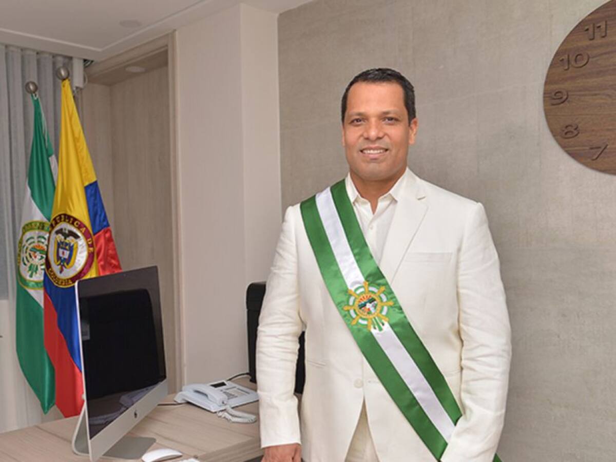 Gobernador de Cesar en líos penales por contratos del PAE