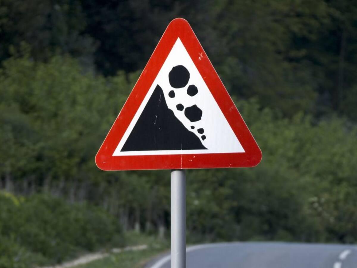 14 derrumbes mantienen incomunicado a Arauca con los Santanderes