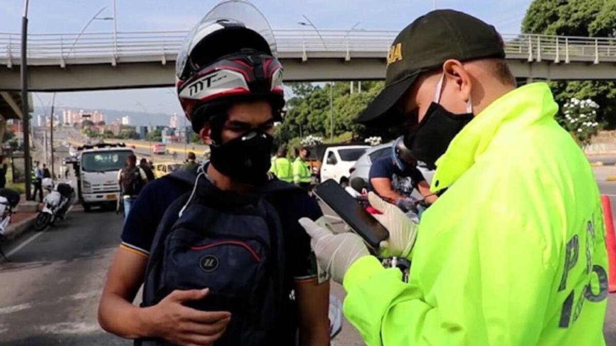 500 policías vigilan centros comerciales en fiesta de la madre