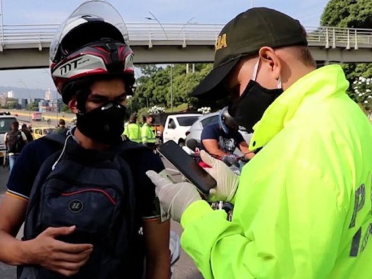 500 policías vigilan centros comerciales en fiesta de la madre