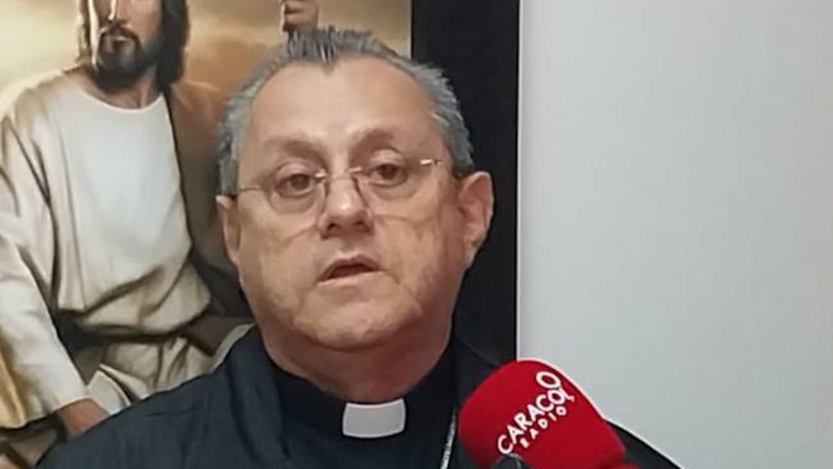 Monseñor Carlos Arturo Quintero, obispo de la Diócesis de Armenia