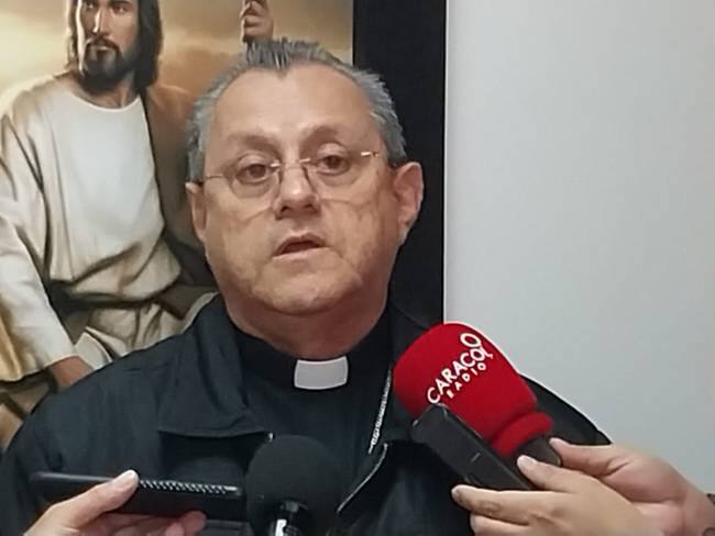 Monseñor Carlos Arturo Quintero, obispo de la Diócesis de Armenia