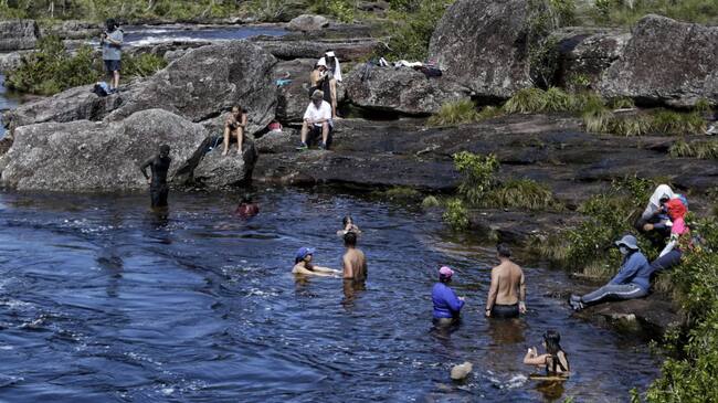 Reactivación del turismo rural y de aventura en Caño Cristales.
