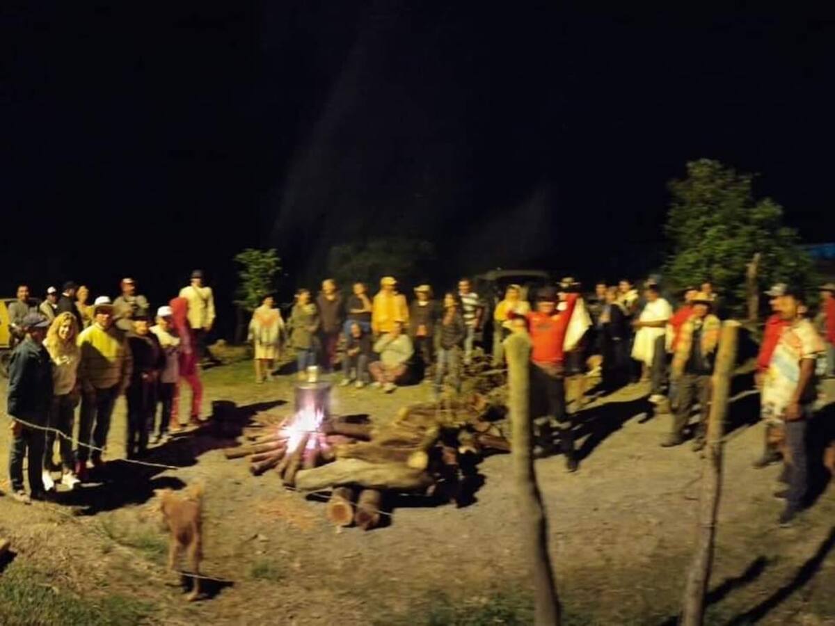 Continúa la protesta en Moniquirá por presunta afectación ambiental de empresa de pollos