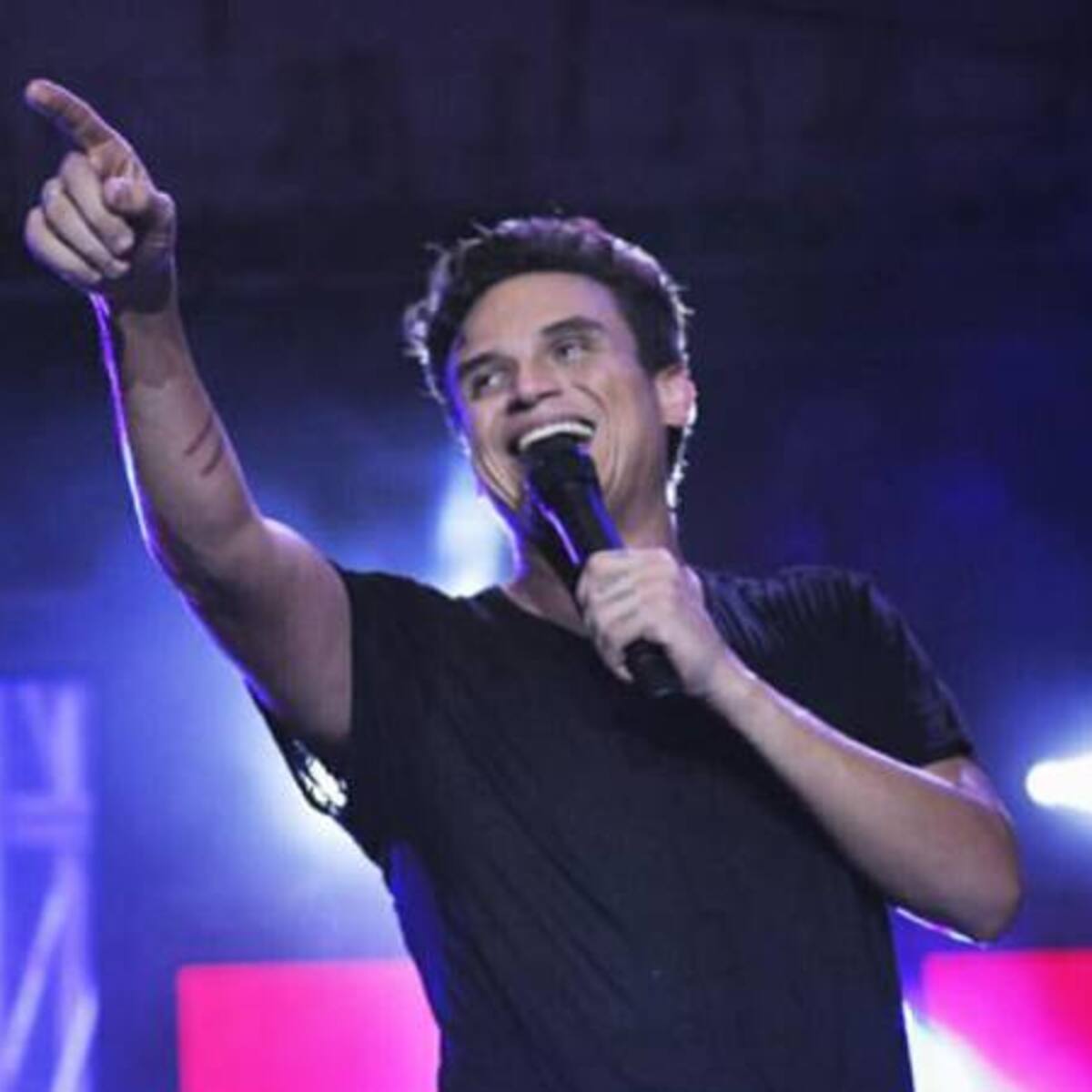 Ladrones cometen hurto en casa de Silvestre Dangond, en Valledupar