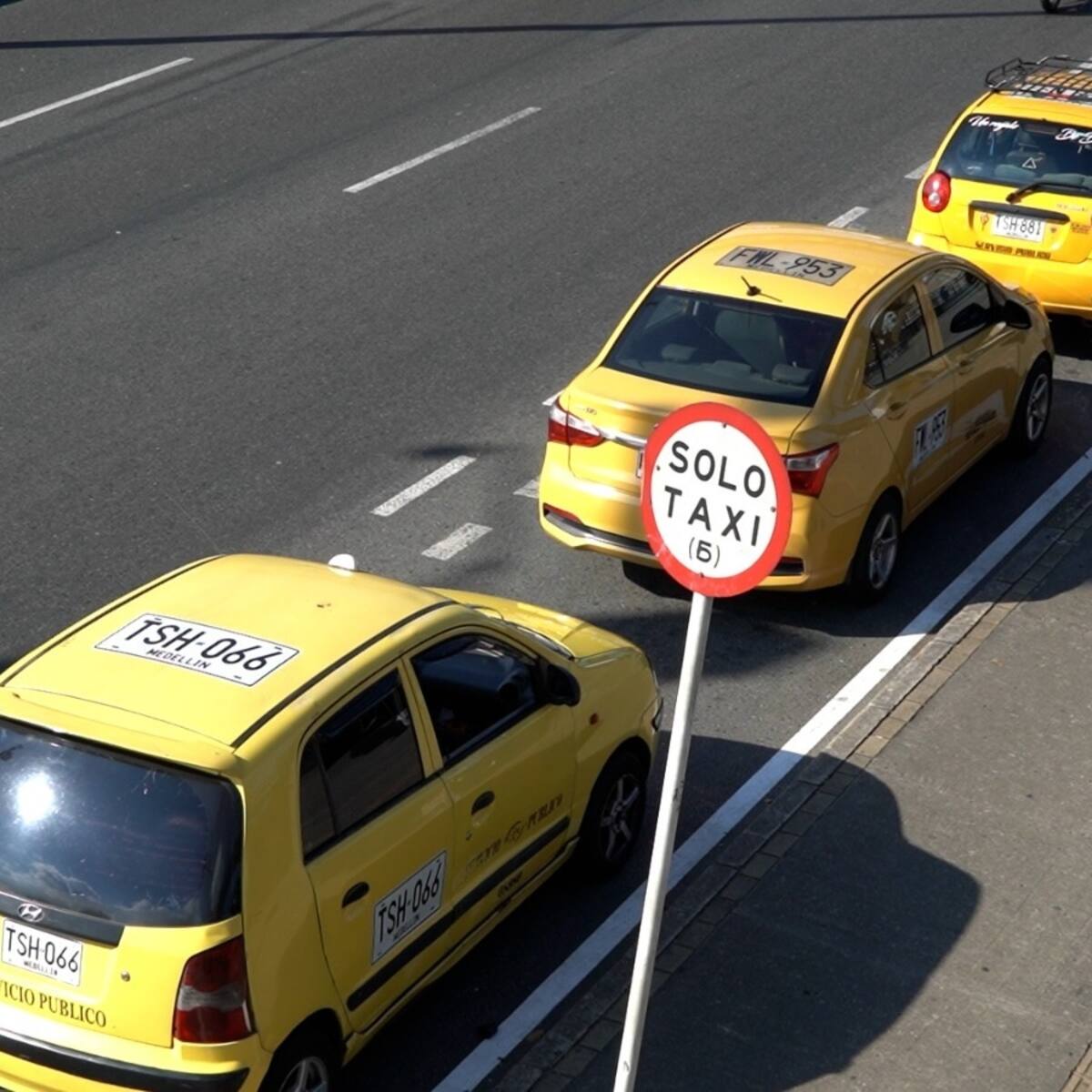 A partir del primero de marzo, por la carrera mínima de taxi se cobrarán $7.400 en Medellín