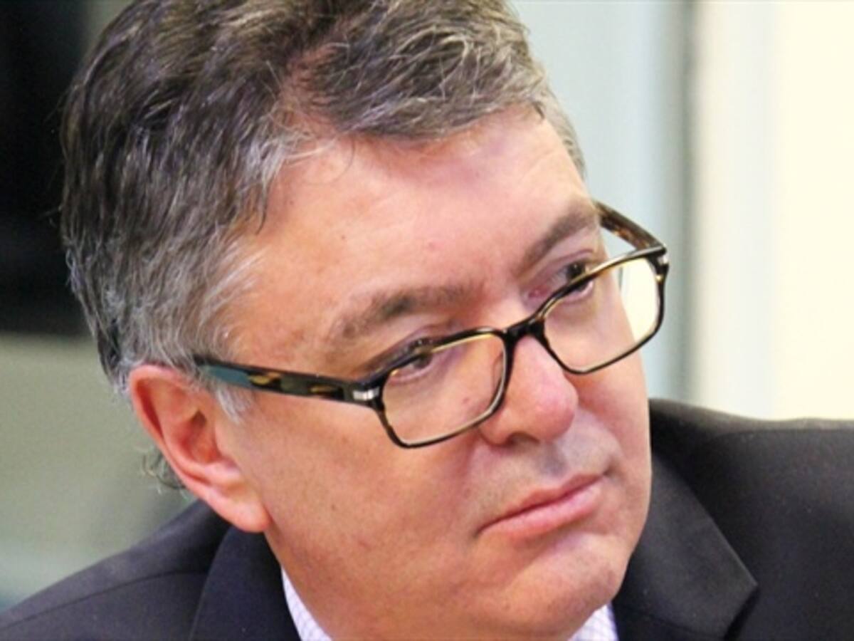Gobierno buscará con bancos pasar deudas de becarios de Colfuturo a pesos