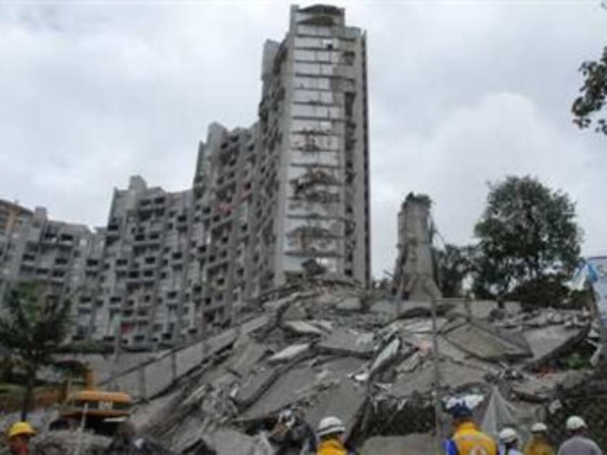 No se descarta encontrar sobrevivientes en derrumbe de edificio en Medellín