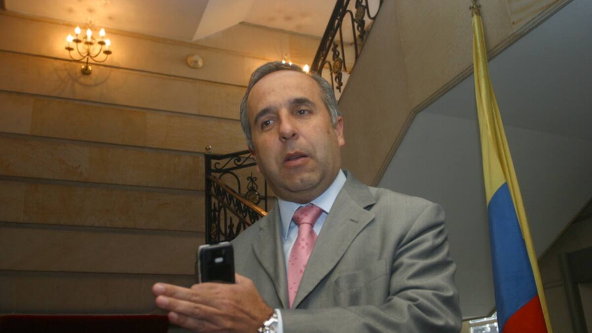 Elevaré el tema a denuncia penal: Guillermo Reyes sobre Rodrigo Uprimny